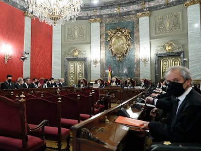 Sala del Tribunal Supremo en Madrid donde se celebra este miércoles la vista pública para revisar la sentencia del caso de los ERE de Andalucía, este miércoles.