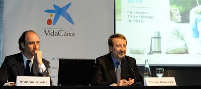 Tom&aacute;s Muniesa, consejero delegado de VidaCaixa, y Antonio Trueba, director general.