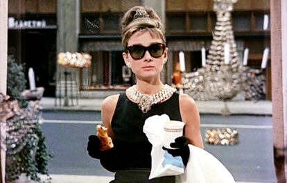 Una escena de 'Desayuno con diamantes', dirigida por Blake Edwards.