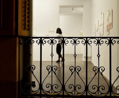<b>ARTE CONTEMPORÁNEO INTERNACIONAL</b></br></br> La galería toma el nombre de su dueña, una veterana del arte madrileño, vinculada también con sus tres hijas a la cercana tienda-galería Making Things: “El barrio es una apuesta”, dicen. Cerca, Galería Astarté (8) y la nueva Ignacio Redondo (42). » Monte Esquinza, 25. 913 08 59 86. www.galerianievesfernandez.com
