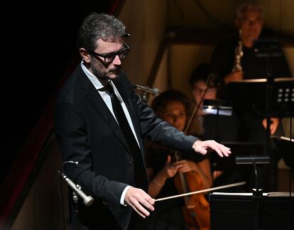 Sebastiano Rolli, al frente de una orquesta exigua, ofreció una lectura plenamente teatral de 'Il trovatore'.