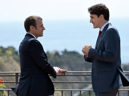 O primeiro-ministro do Canadá, Justin Trudeau, e o presidente francês, Emmanuel Macron, na cúpula do G7 em Taormina (Sicília).