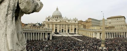 Plaza de San Pedro en Roma