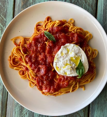 Tagliolini a la arrabbiata, en una imagen proporcionada por el restaurante DeLuca.