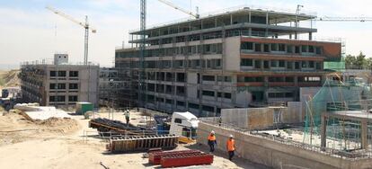 Obra del nuevo hospital de la Clínica de Navarra, que abrirá en Madrid en 2017.
