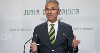 El portavoz del Gobierno, Miguel Ángel Vázquez,ayer en Sevilla.