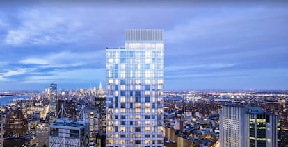 El último, el  19 Dutch en Manhattan, una torre de 64 plantas destinada a vivienda de alquiler de lujo por el que pagará alrededor de 500 millones de euros a la inmobiliaria Carmel Partners. Cuenta con 64 plantas y más de 30.000 metros cuadrados de espacio. Dispone de 483 viviendas, prácticamente todas alquiladas, por lo que Ortega estaría desembolsando algo más de un millón por cada casa.