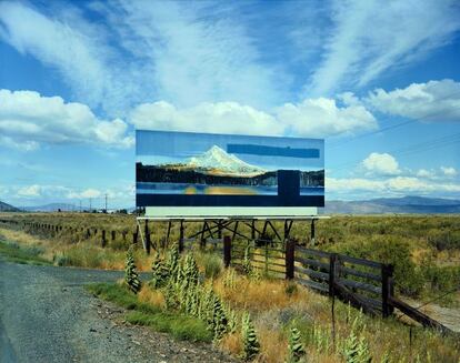 'Carretera Federal 97 al sur de Klamath Falls, Oregón, 21 de julio de 1973'. De la serie Uncommon Places.