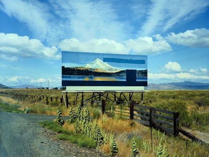 'Carretera Federal 97 al sur de Klamath Falls, Oregón, 21 de julio de 1973'. De la serie Uncommon Places.