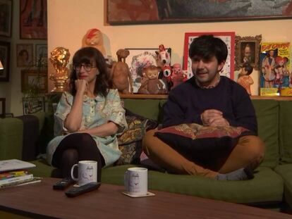 Borja y Natalia, la cuota hipster malasañera de 'Aquí mando yo'.