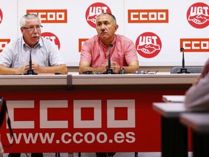 Los secretarios generales de CCOO y UGT, Ignacio Fern&aacute;ndez Toxo y Pepe &Aacute;lvarez.