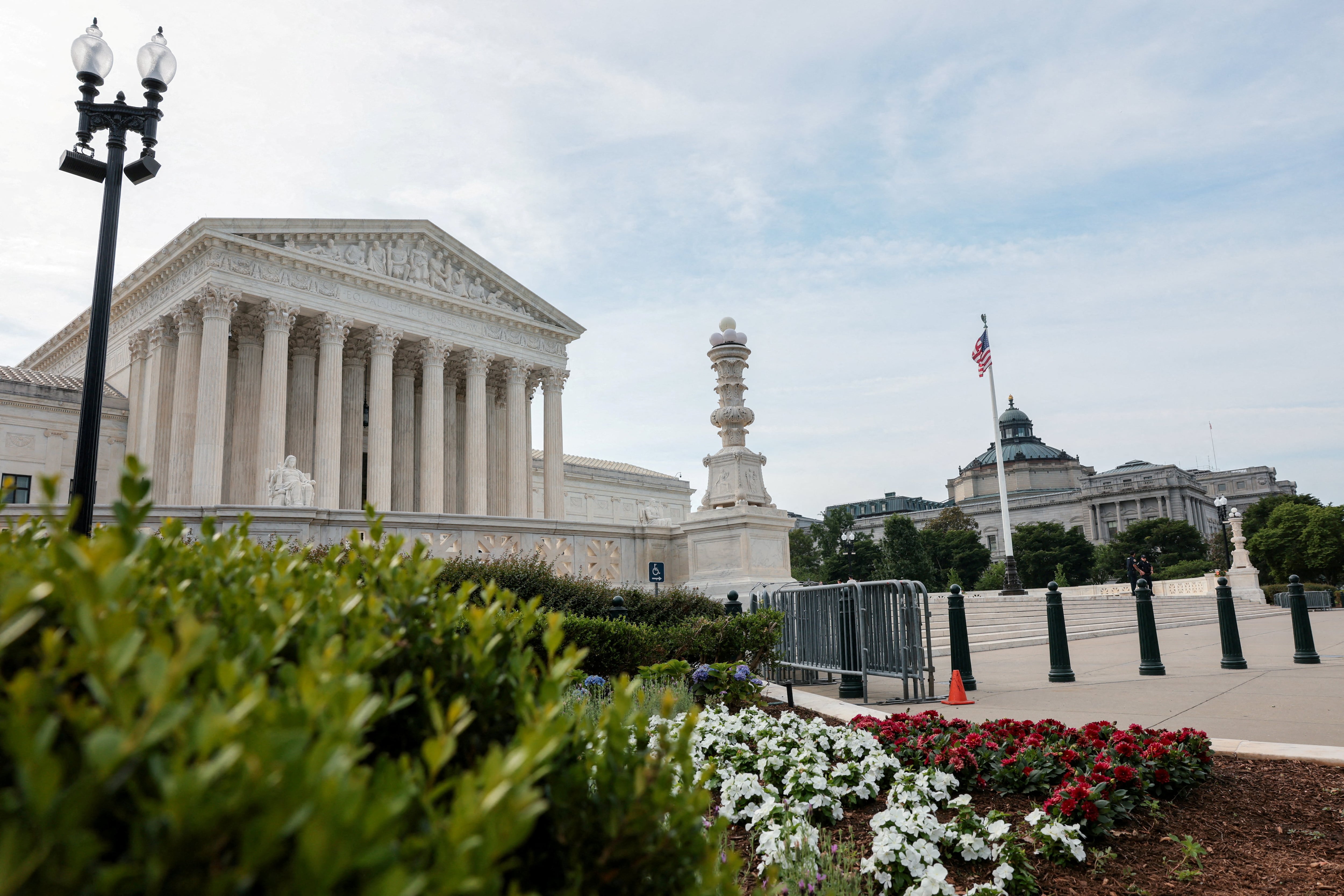 El Supremo de Estados Unidos restringe las demandas a multinacionales por vulneración de derechos humanos en el extranjero