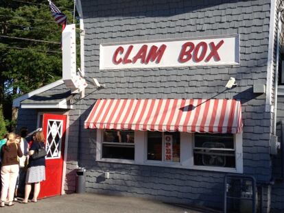 El propio restaurante Clam Box tiene la forma de las cajas de cartón en las que se sirve el marisco.