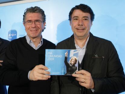 Francisco Granados e Ignacio González durante la presentación del programa electoral de la candidatura de Esperanza Aguirre.