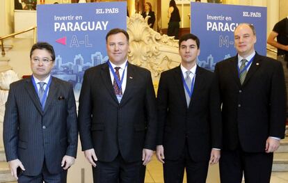 Gustavo Leite, ministro de Industria y Comercio de la República de Paraguay; Ramón Jiménez Gaona, ministro de Obras Públicas y Comunicaciones de la República del Paraguay; Santiago Peña, ministro de Hacienda de la República del Paraguay, James Spalding, Director general paraguayo de Itaipú Binacional.