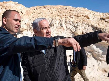 El primer miistro de Israel, Benjamín Netanyahu, el jueves en una visita a la frontera con Egipto. 