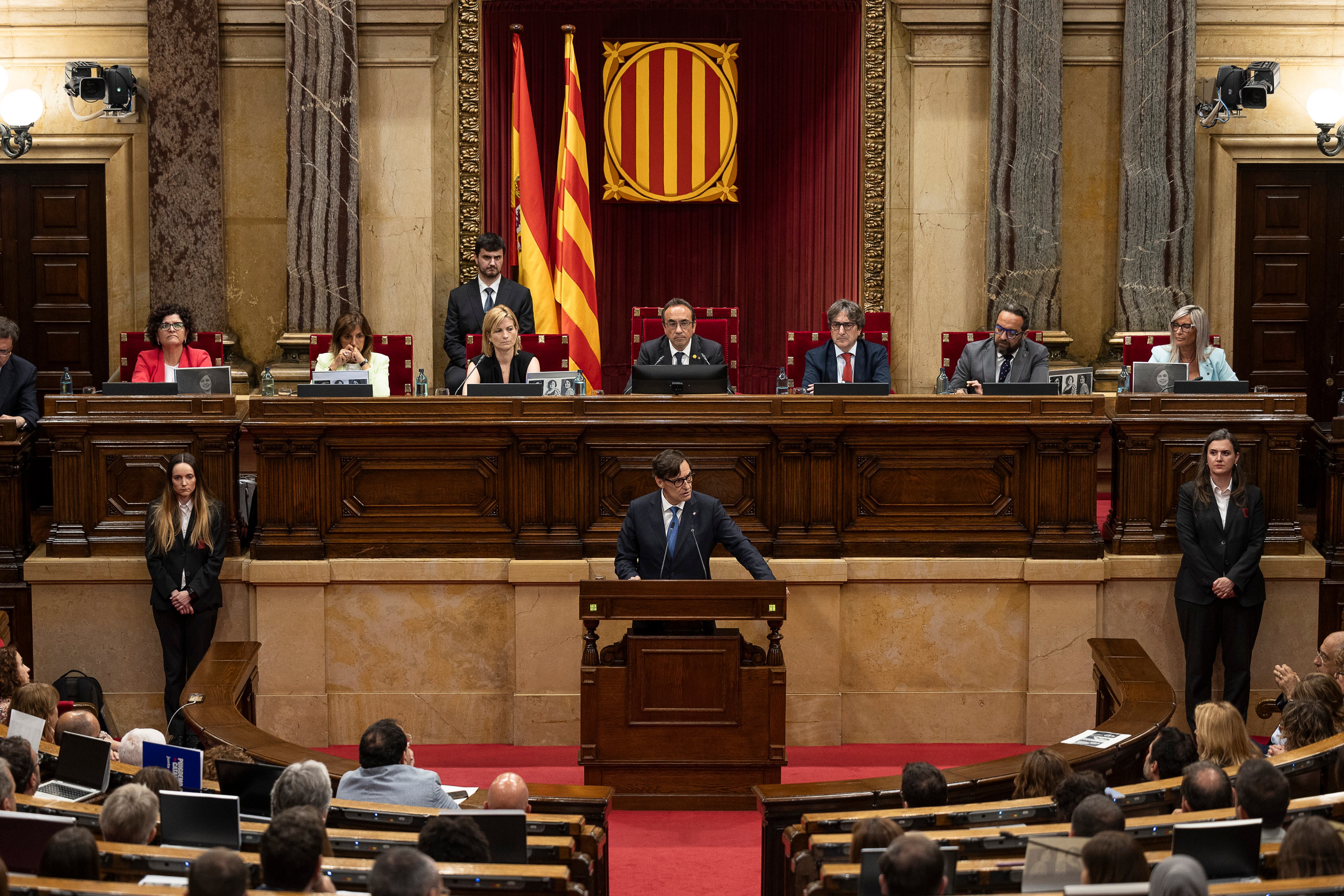 El presidente del Parlament de Cataluña retrasa al martes la ronda de contactos para activar la investidura de Illa 