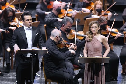 Xabier Anduaga (Gérald) y Sabine Devieilhe (Lakmé) en su dúo del primer acto de la ópera de Léo Delibes.