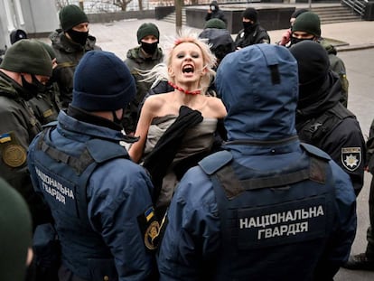 Activista de Femen durante una protesta en Kiev (Ucrania).