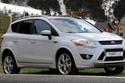 Decoración más deportiva para el Kuga Baqueira.