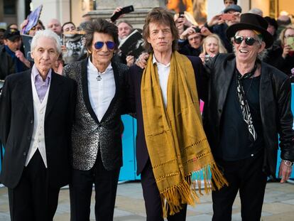 Charlie Watts, Ronnie Wood, Mick Jagger y Keith Richards of the Rolling Stones a su llegada a la galer&iacute;a Saatchi en Londres.