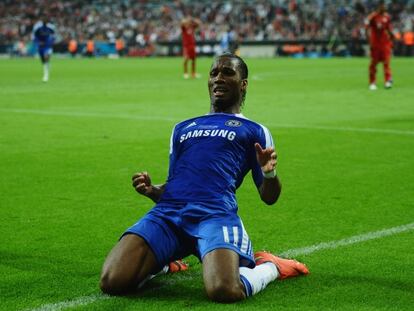 Drogba celebra un gol contra el Bayern en la final de 2012.