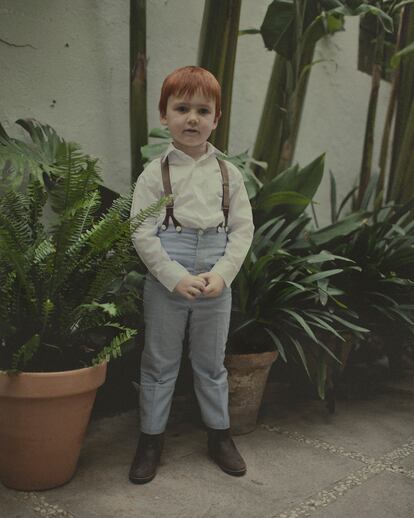 Niño con vestimenta campera. Mayo 2012