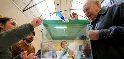 Votaciones en Sevilla, el pasado 22 de marzo.