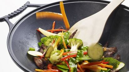 Cocinar en sartén o 'wok': ¿Qué es más saludable?