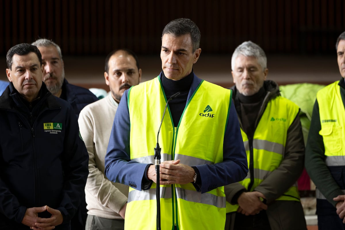 Sánchez promete esclarecer las causas del accidente y destaca que “el Estado actúa unido”