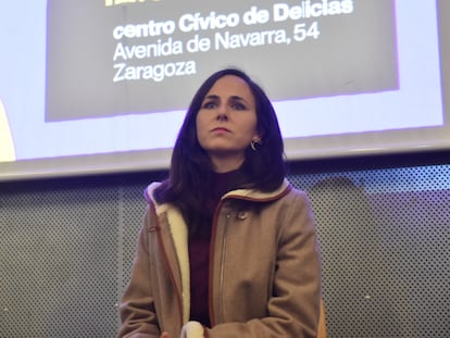 La líder de Podemos, Ione Belarra, durante un encuentro con militantes el sábado en Zaragoza.