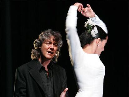 La cantaora Mayte Martín y la bailaora Belén Maya, durante su actuación en Tokio.