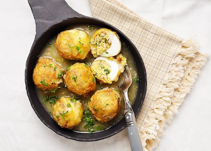 Huevos verdes de Guadalajara con bacalao