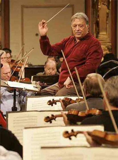 Zubin Mehta, durante un ensayo con la Filarmónica de Viena para el Concierto de Año Nuevo.