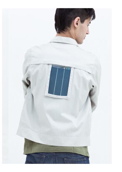 <span >Chaqueta con módulo fotovoltaico de Julieta Gayoso (Argentina)</span>