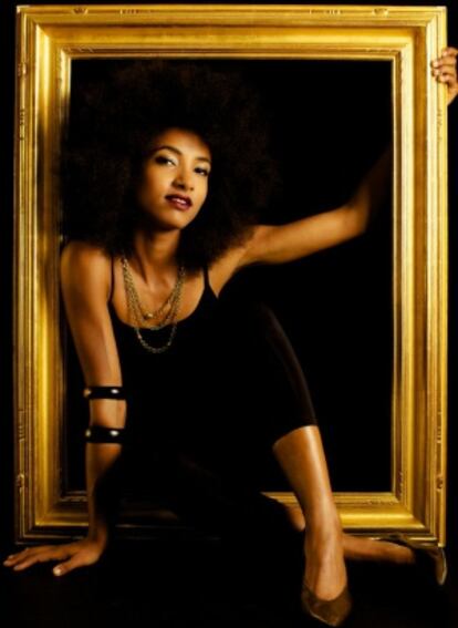 La cantante Esperanza Spalding en una de sus imágenes promocionales.