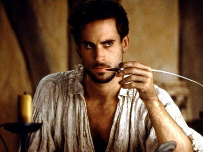 Ralph Fiennes como William Shakespeare en la cinta que dirigió John Madden, 'Shakespeare in love' (1998)