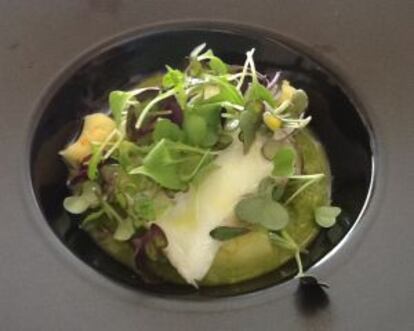 Ensalada de bacalao con ñoquis de naranja, plato de la cocinera cordobesa Celia Jiménez.