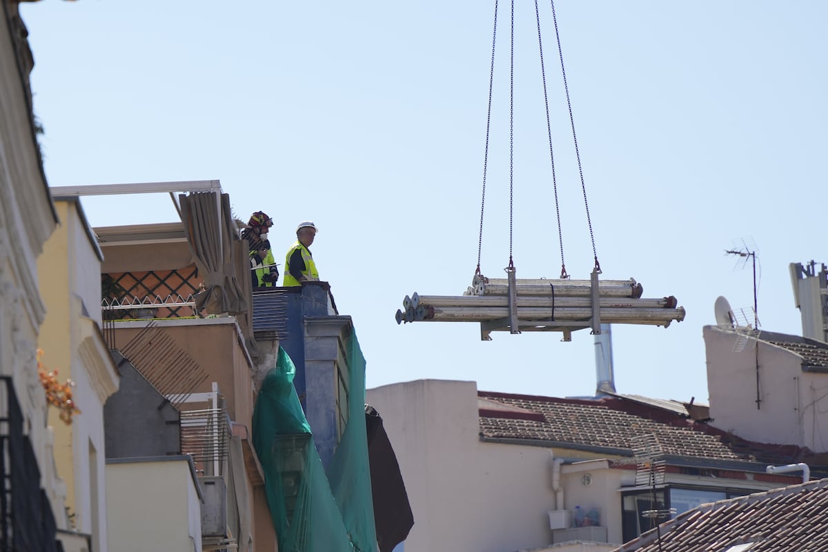 Última hora del derrumbe de un edificio de Madrid, en directo | Una de las desaparecidas es la arquitecta de la obra