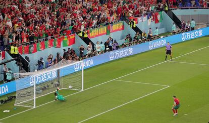 Cristiano Ronaldo, anotando el primer gol del partido frente a Ghana.