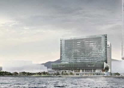 Este museo, <strong>Museo M+</strong>, dedicado a la cultura visual forma parte del distrito cultural West Kowloon, en HongKong (China), ubicado en una zona ganada al mar que lleva dos décadas edificándose según el <em>master plan</em> diseñado por <a href="https://www.fosterandpartners.com/" rel="nofollow" target="_blank">Foster + Partners</a>. Como ágora cultural, el edificio pretende competir con centros internacionales tan asentados como el Centre Pompidou o la Tate Modern. Para ello, confía en unos fondos que incluyen varias piezas de la superestrella china Ai Wei Wei, pero también trabajos de arquitectos como Ma Yansong o Mies Van der Rohe.