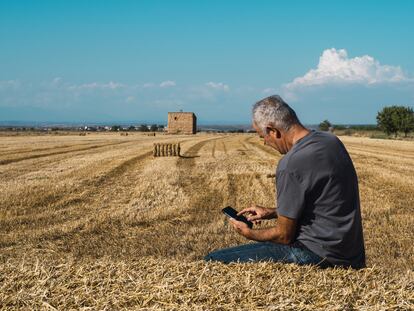 A través del teléfono móvil y mediante un solo clic, es posible gestionar y agilizar envíos, solicitar cita previa en oficinas, recibir avisos e incluso crear un burofax.