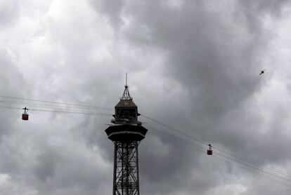 Cels ennuvolats al port de Barcelona, dilluns.