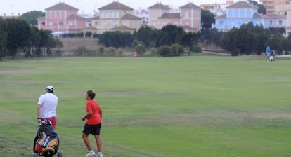 Usuarios del campo de golf de Matalasca&ntilde;as.