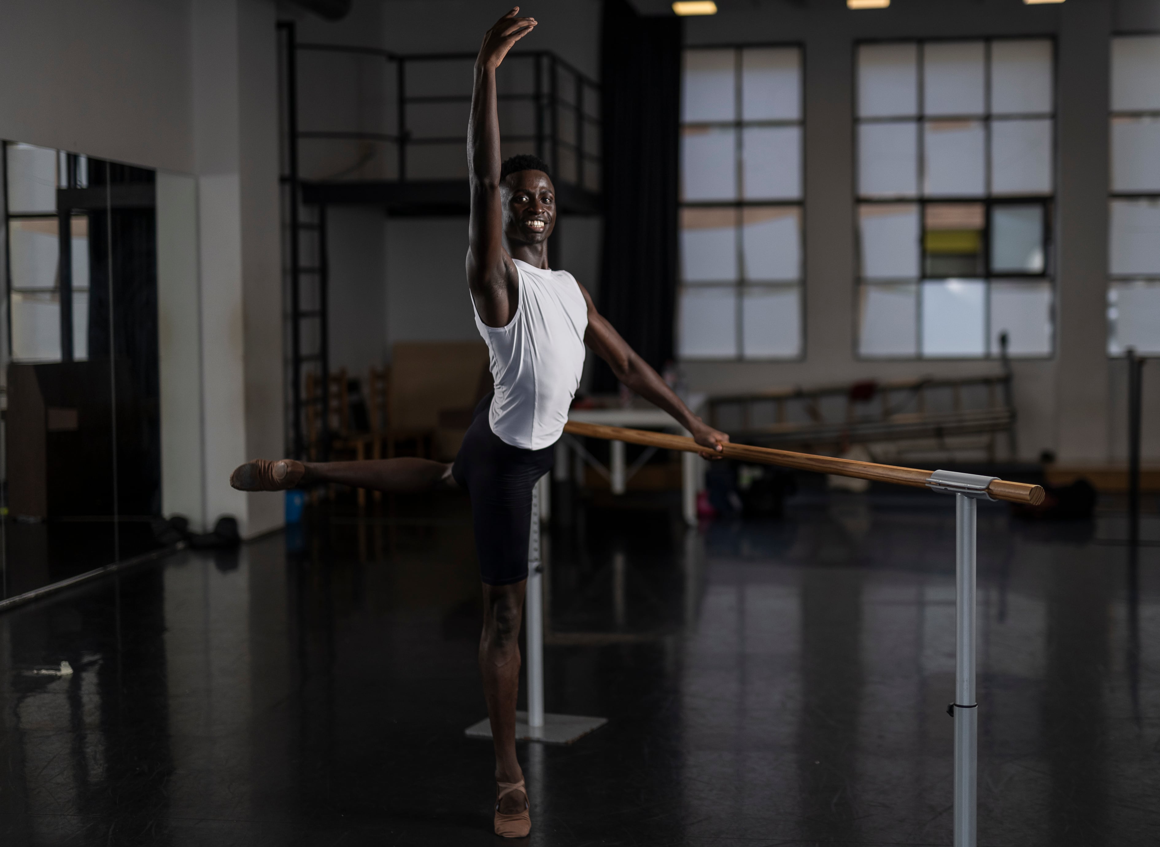 De las calles de Kigali a las filas del Ballet de Barcelona