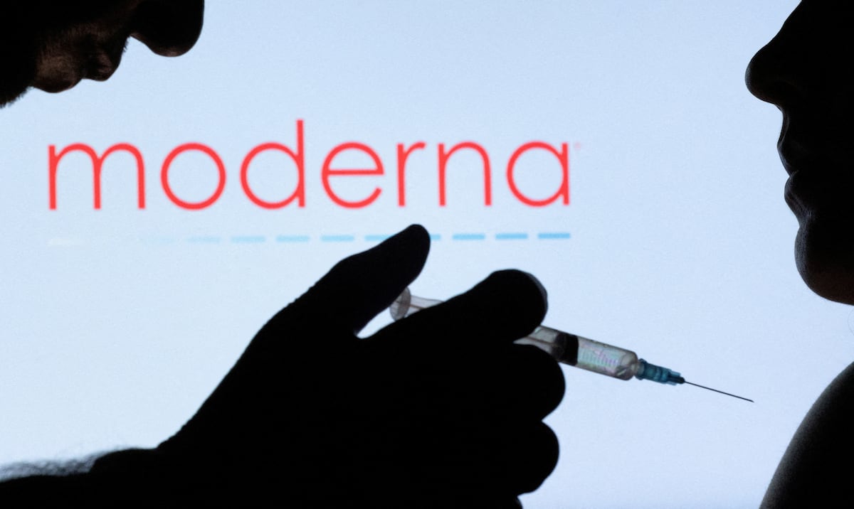 El anuncio del éxito de la primera vacuna contra el melanoma dispara las acciones de Moderna y Merck