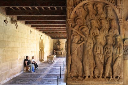 Relieve de Santo Tomás en el Monasterio de Santo Domingo de Silos, en Burgos. 