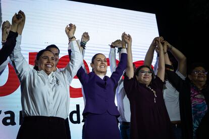 Claudia Sheinbaum, candidata a la presidencia por Morena, a su llegada al Centro Cultural Tlatelolco para participar en el tercer debate electoral del INE.