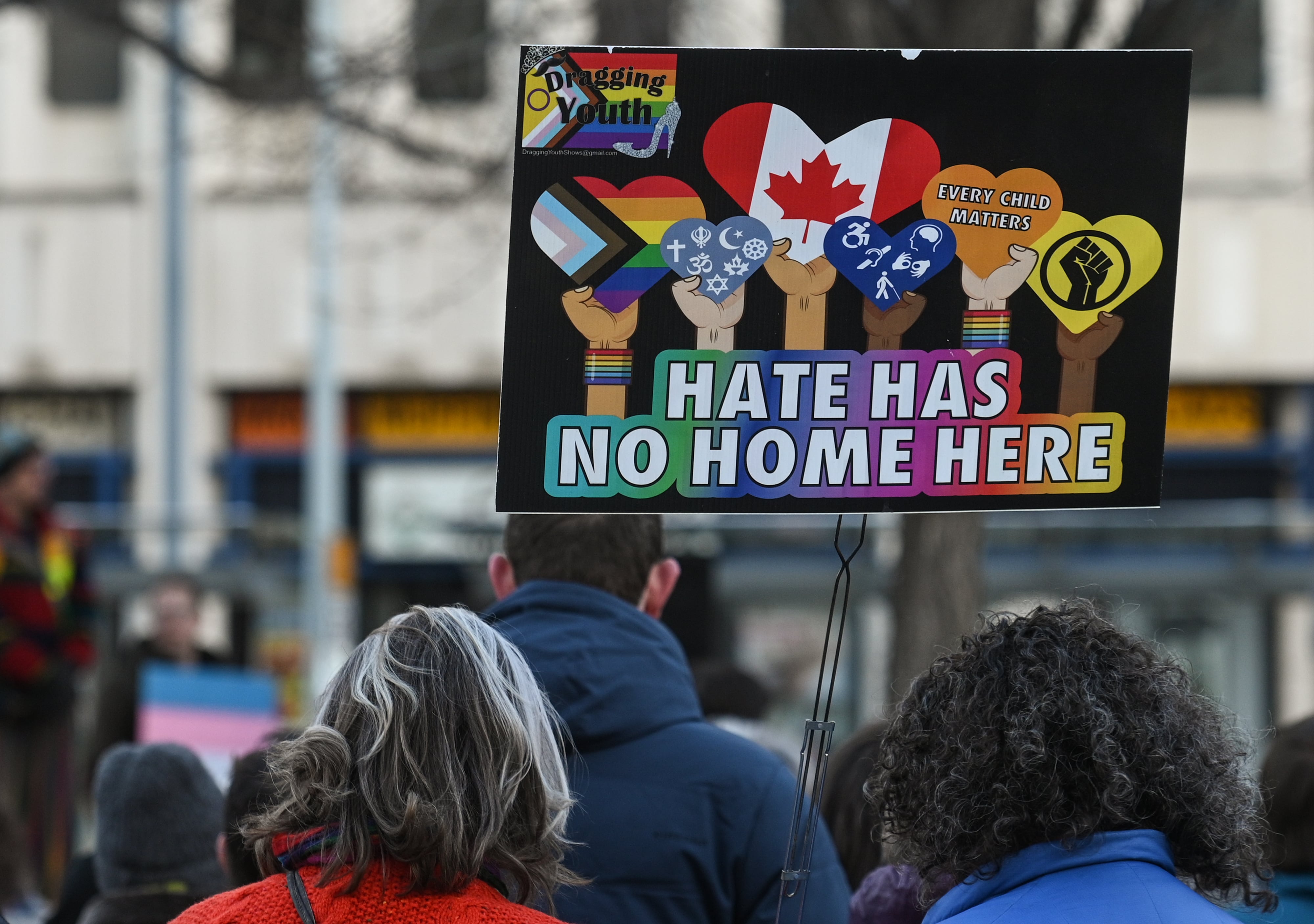 ‘Sexilio’ en Estados Unidos: cientos de personas trans estadounidenses buscan refugio de Trump en Canadá