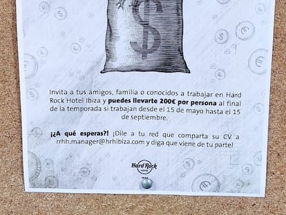 El cartel del hotel Hard Rock de Ibiza.